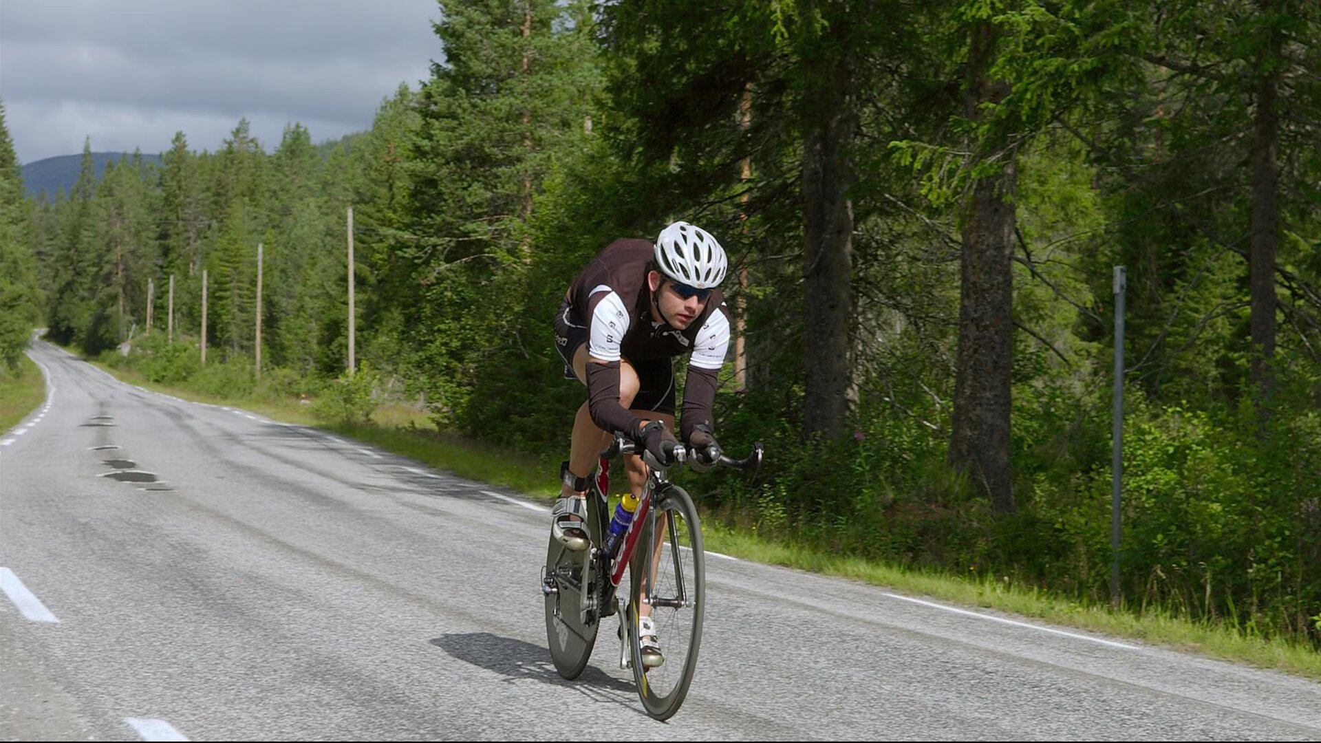 Astralis 与 STARK 合作，举办丹麦电竞巡回活动，丹麦电子竞技俱乐部